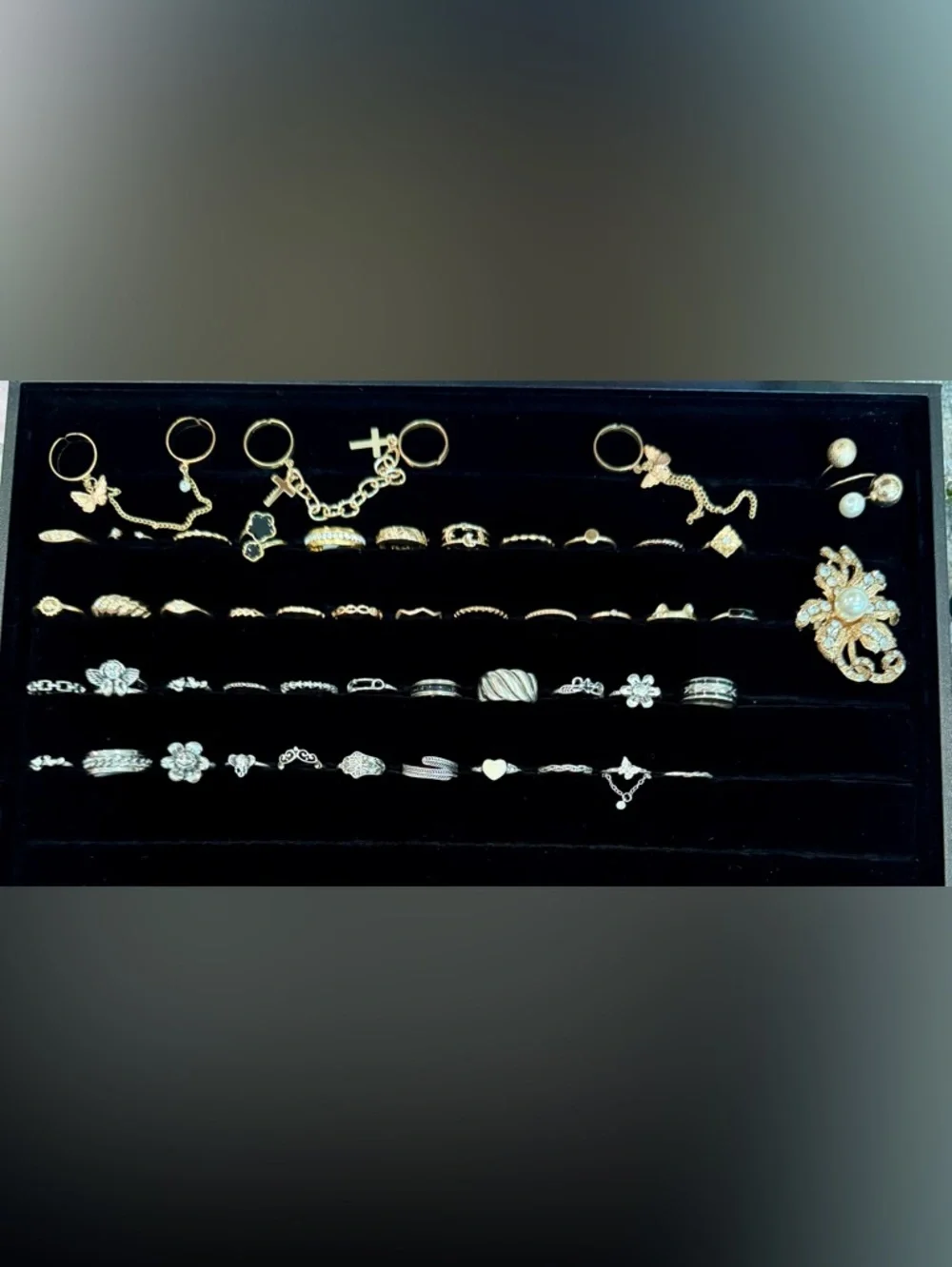 100 Fashion Rings 💍 Mystery Lot | Gold & Silver Tone | Reseller Bundle | $29 WOW - Picture 6 of 16